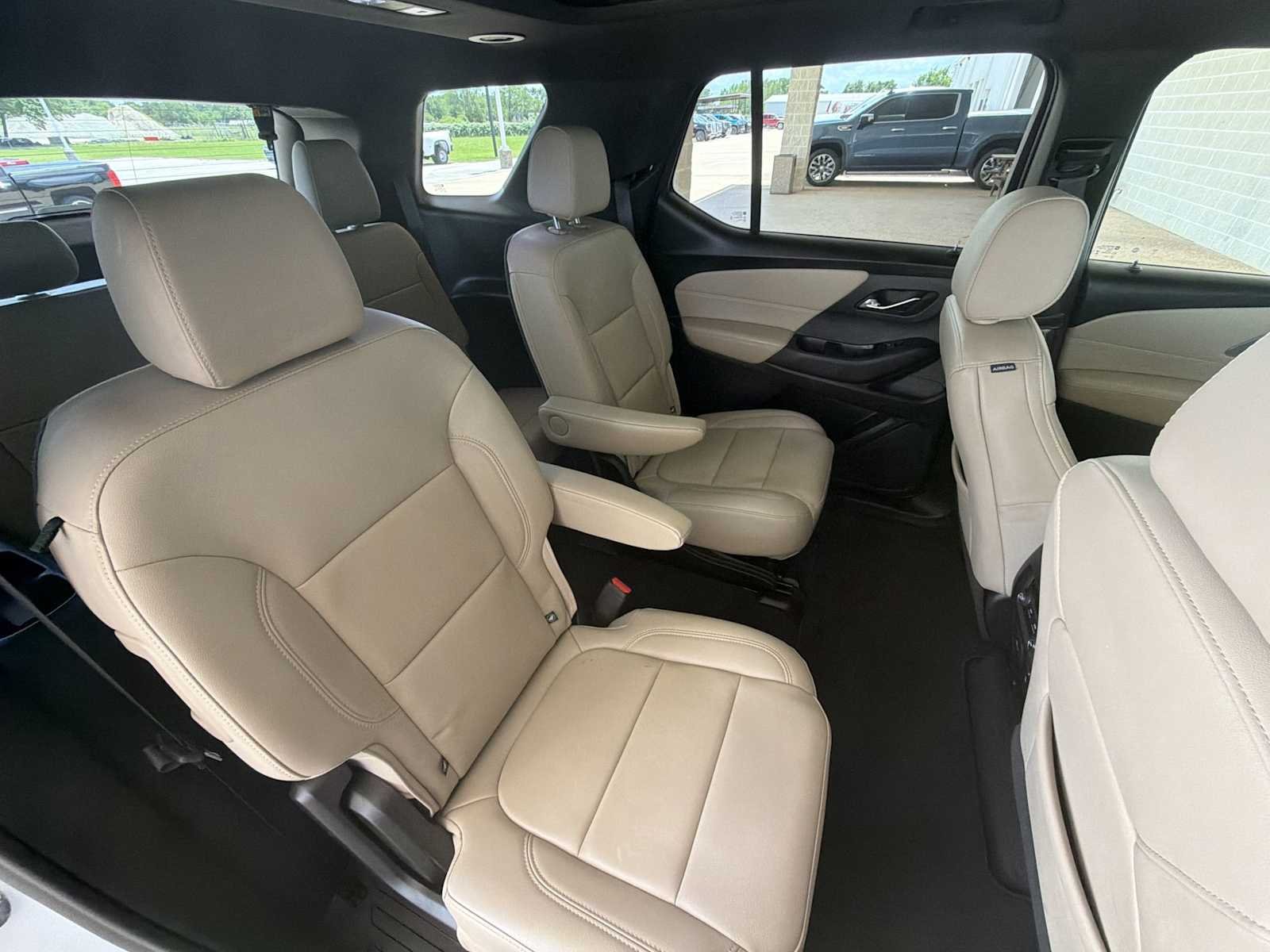 2023 Chevrolet Traverse 3LT - Photo 28