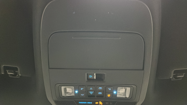 Used 2024 Agate Black Metallic Ford XLT image 31