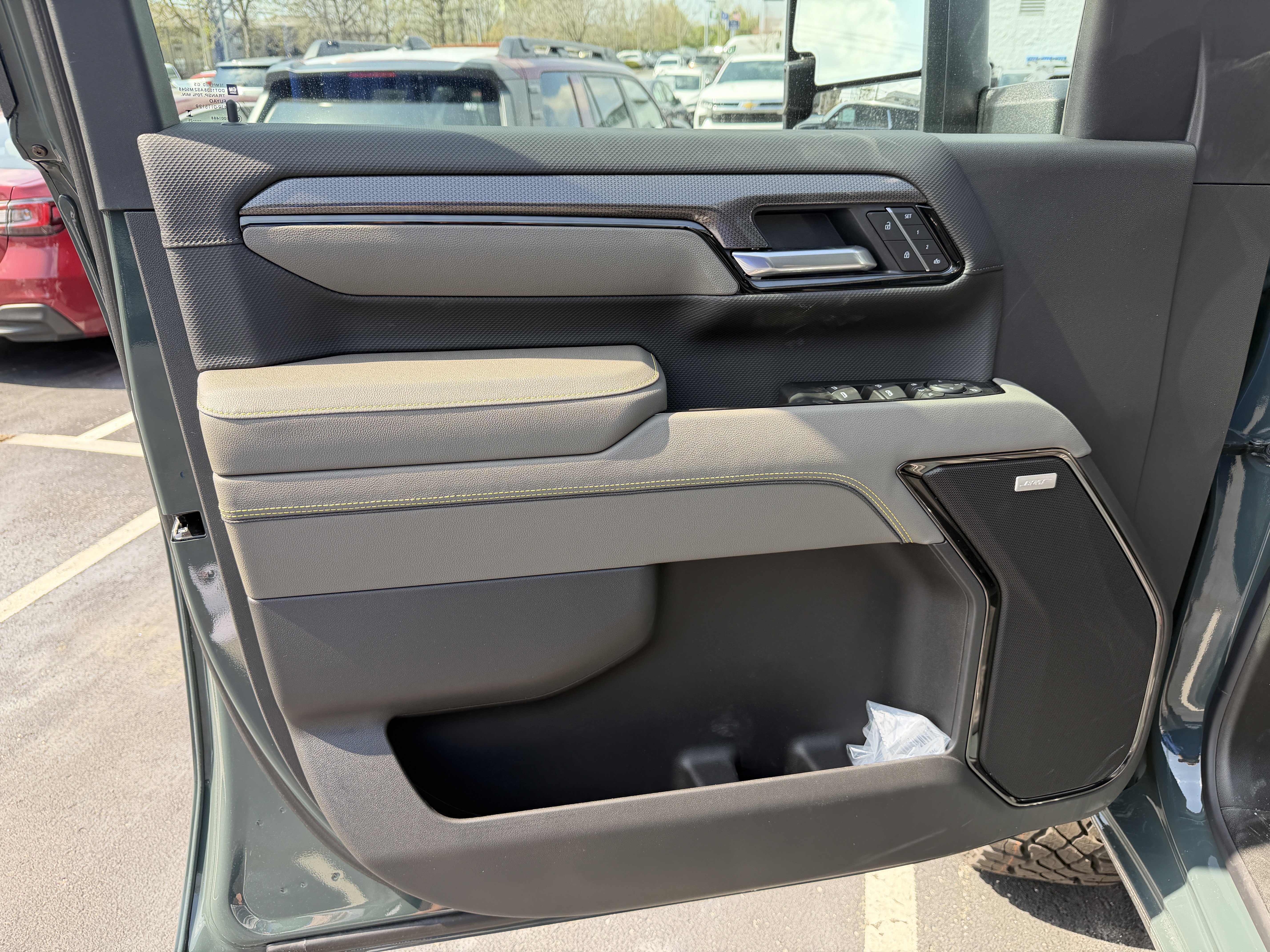 2026 Chevrolet Silverado 2500 HD ZR2 - Photo 11