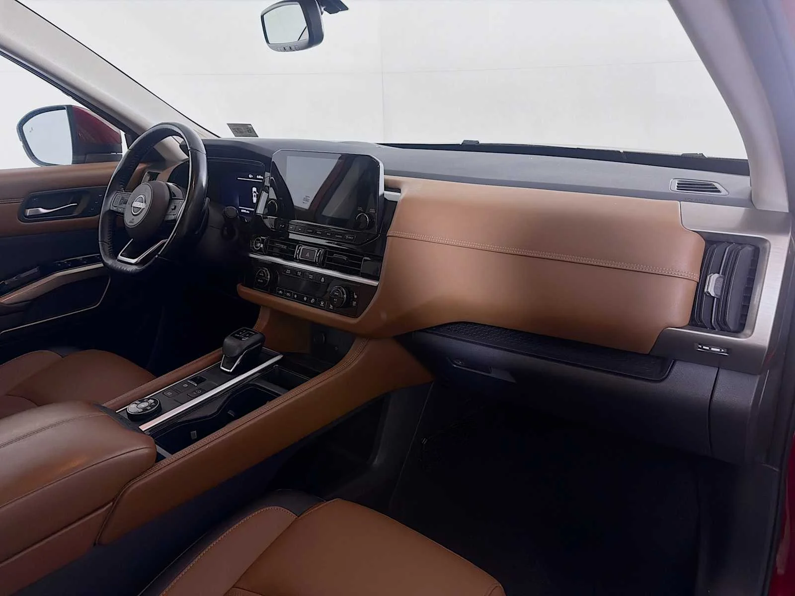 Certified Used 2022 Scarlet Ember Tintcoat Nissan Platinum image 29