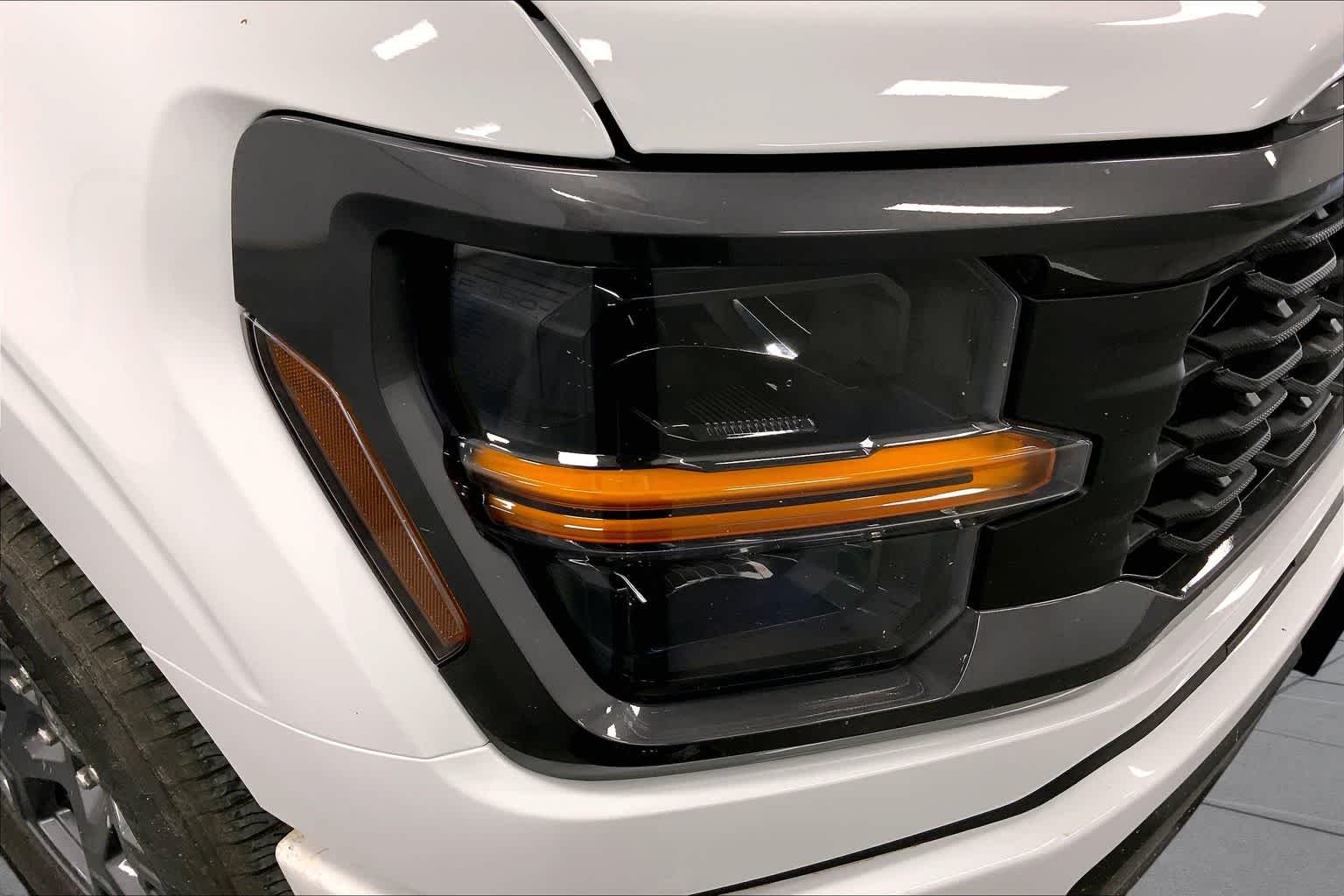 New 2026 Oxford White Ford STX® image 12