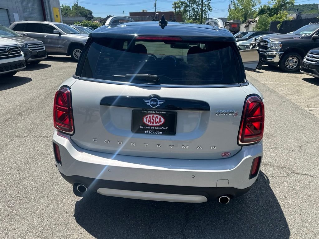 Used 2022 White MINI  image 5