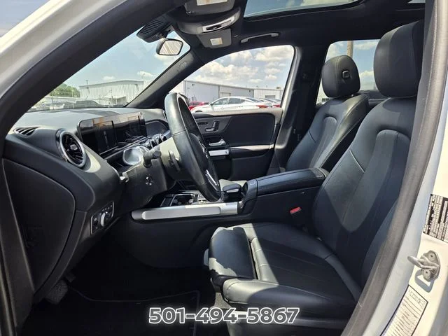 Used 2023 White Mercedes-Benz GLB 250 image 9