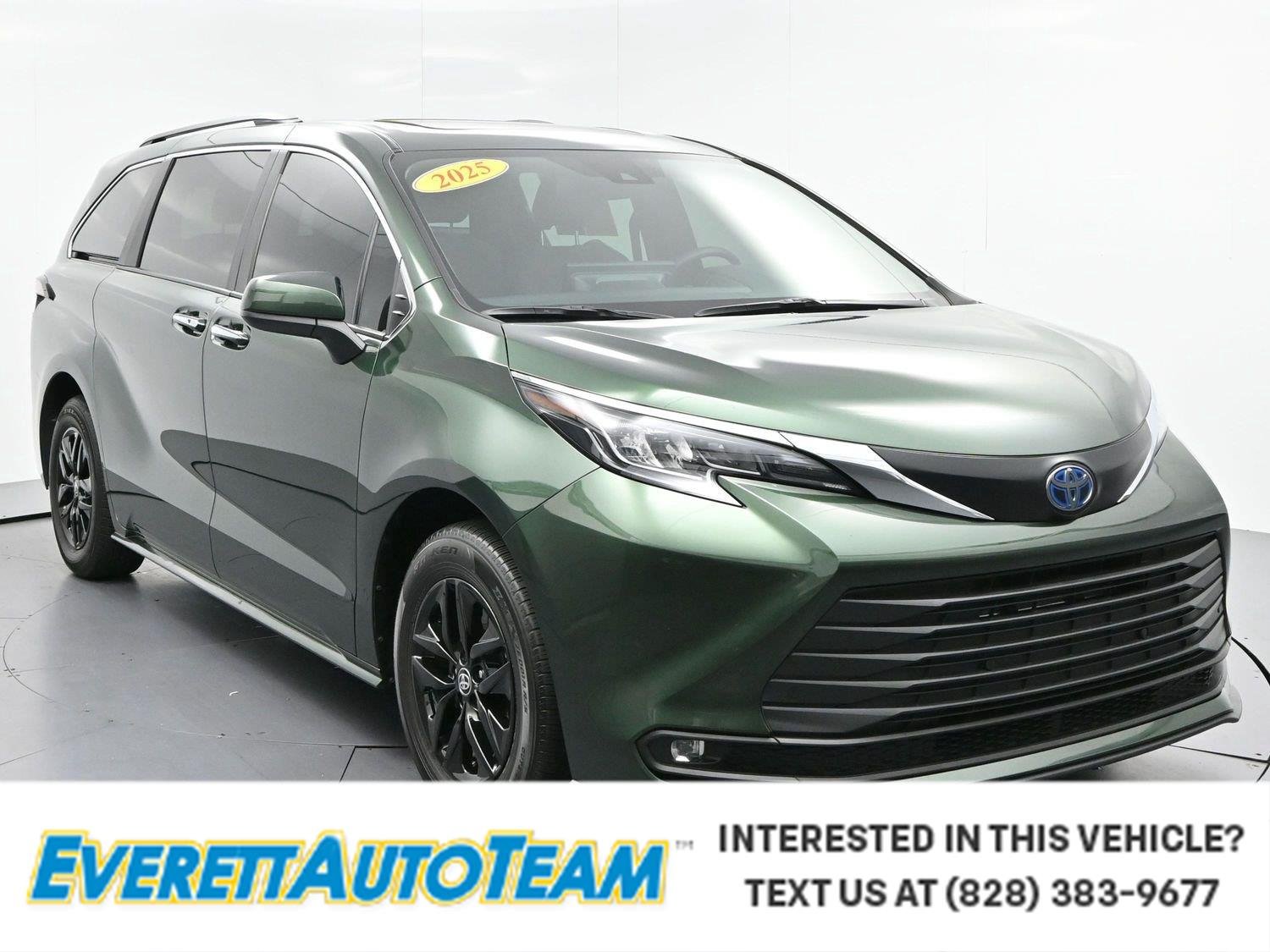 Used 2025 Cypress Toyota XLE 8-Passenger image 1