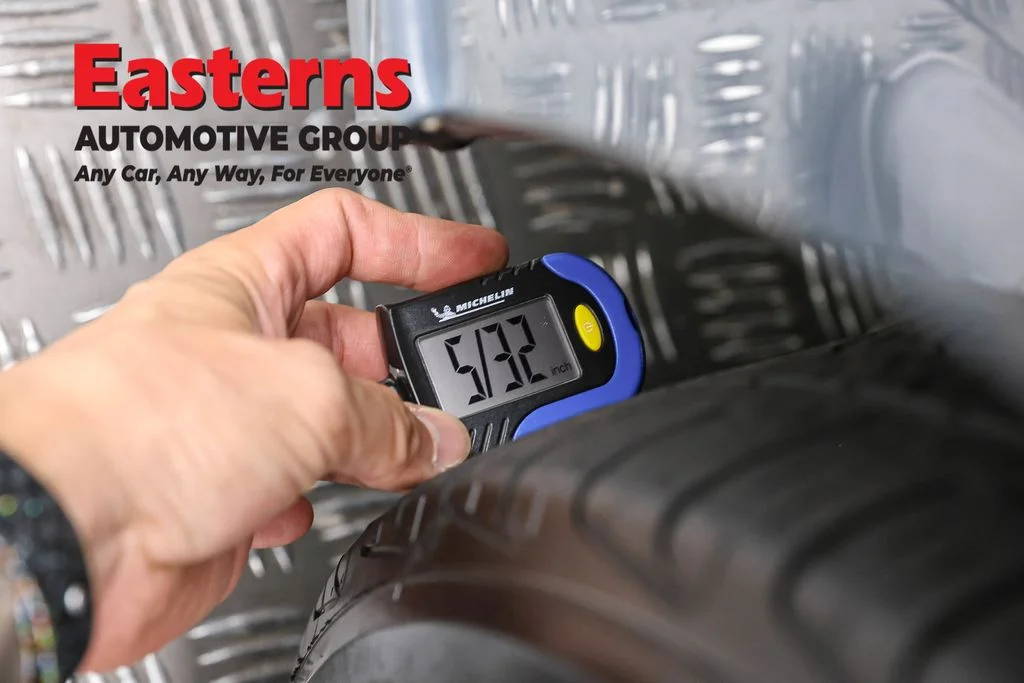 Used 2024 Gray Nissan SV image 28