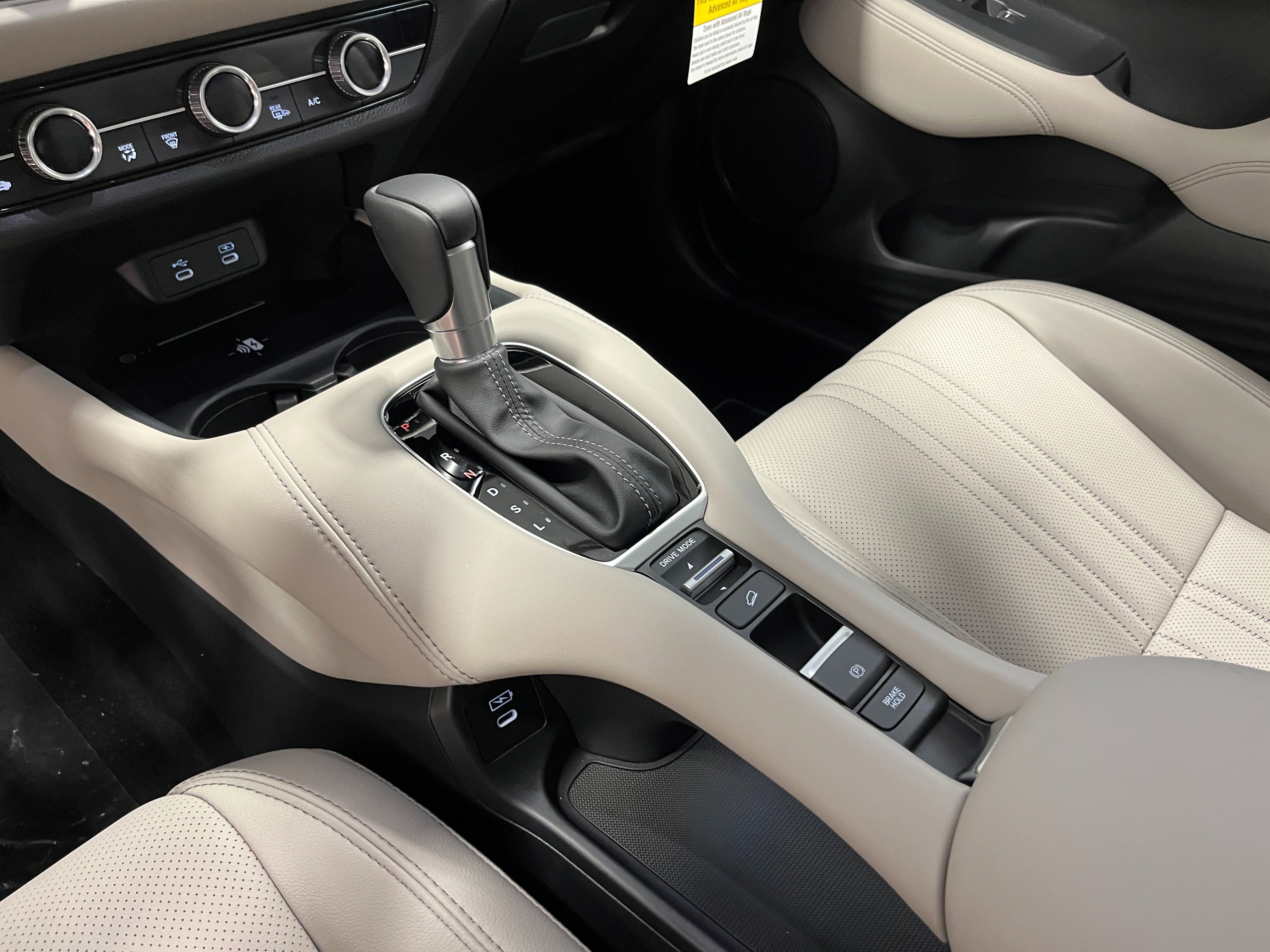 2026 Honda HR-V EX-L - Photo 18