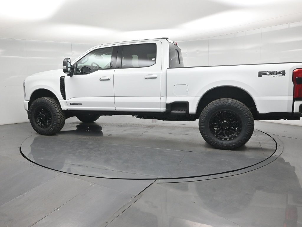 New 2026 Oxford White Ford Lariat image 6