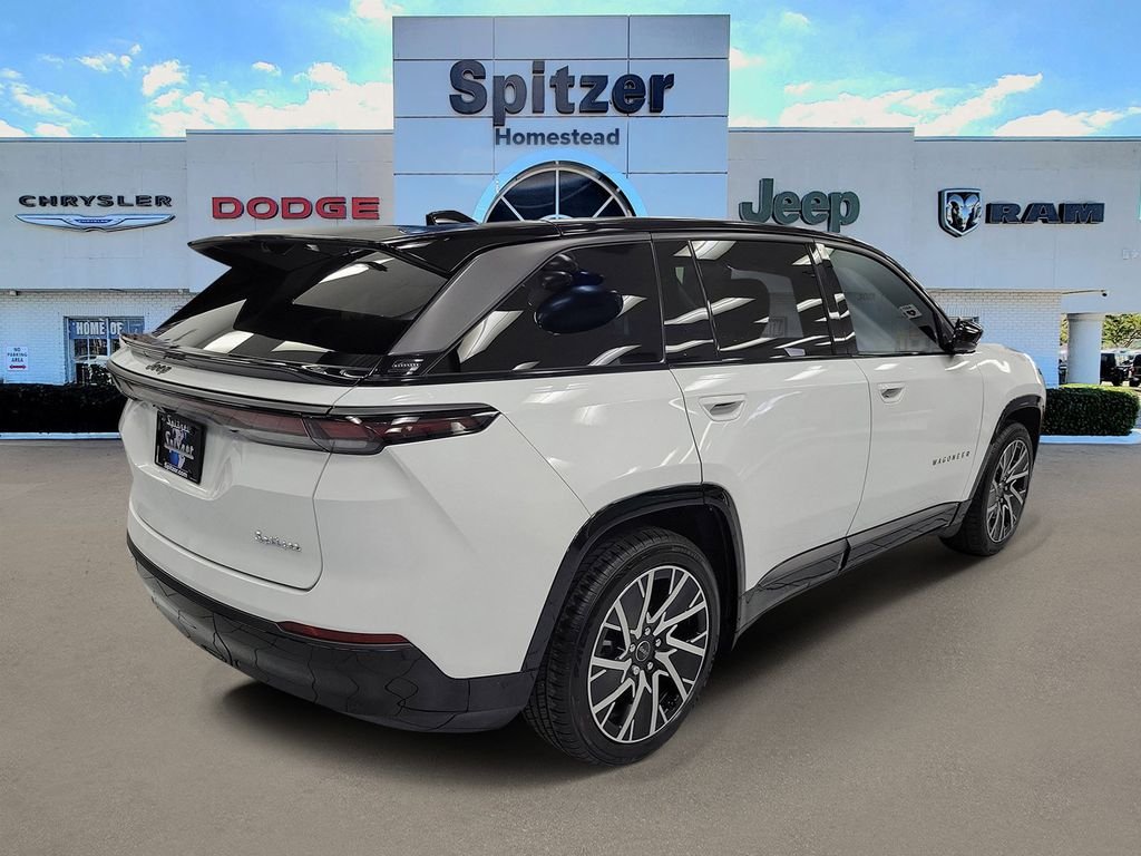 New 2025 Bright White Clear-Coat Exterior Paint Jeep Limited image 2