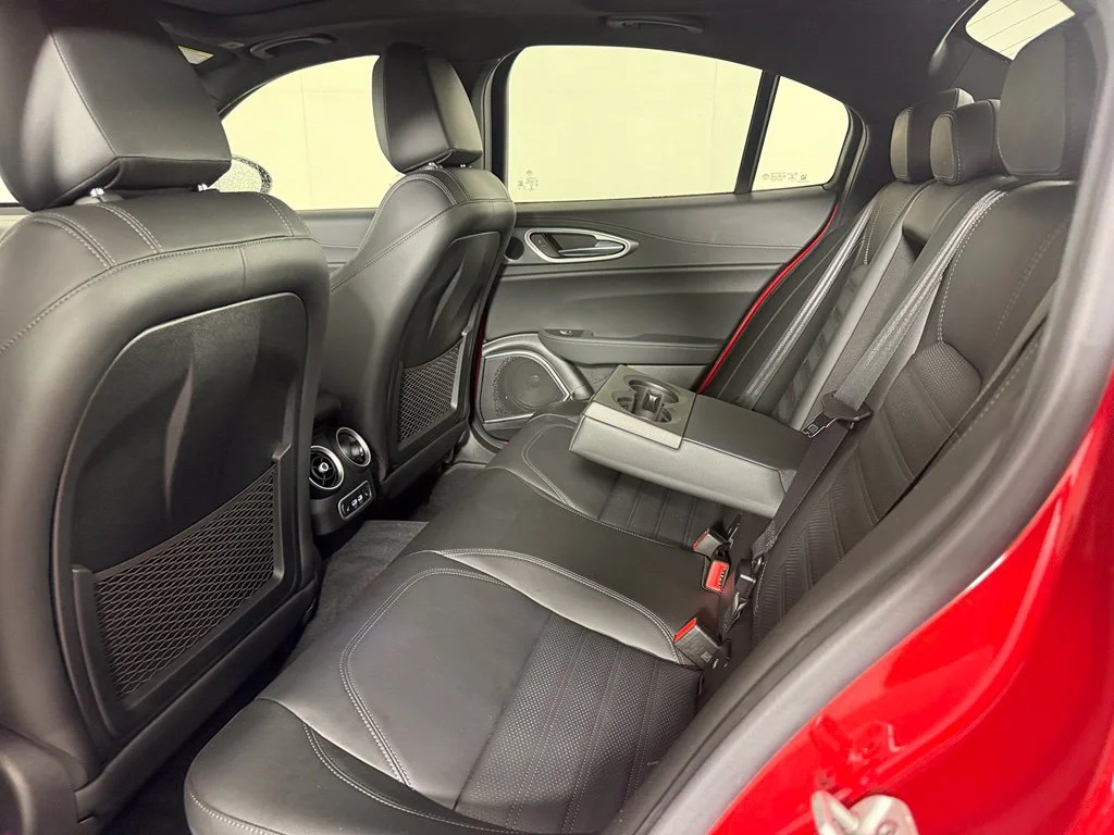 Certified Used 2023  Alfa Romeo Veloce image 18