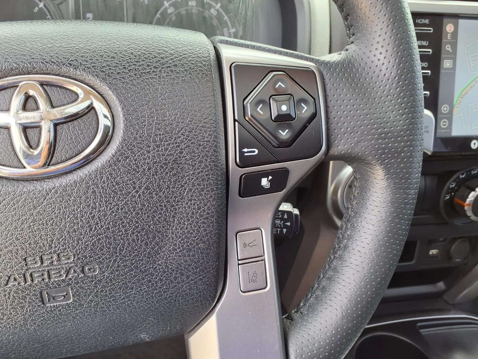 Used 2021 White Toyota SR5 Premium image 24