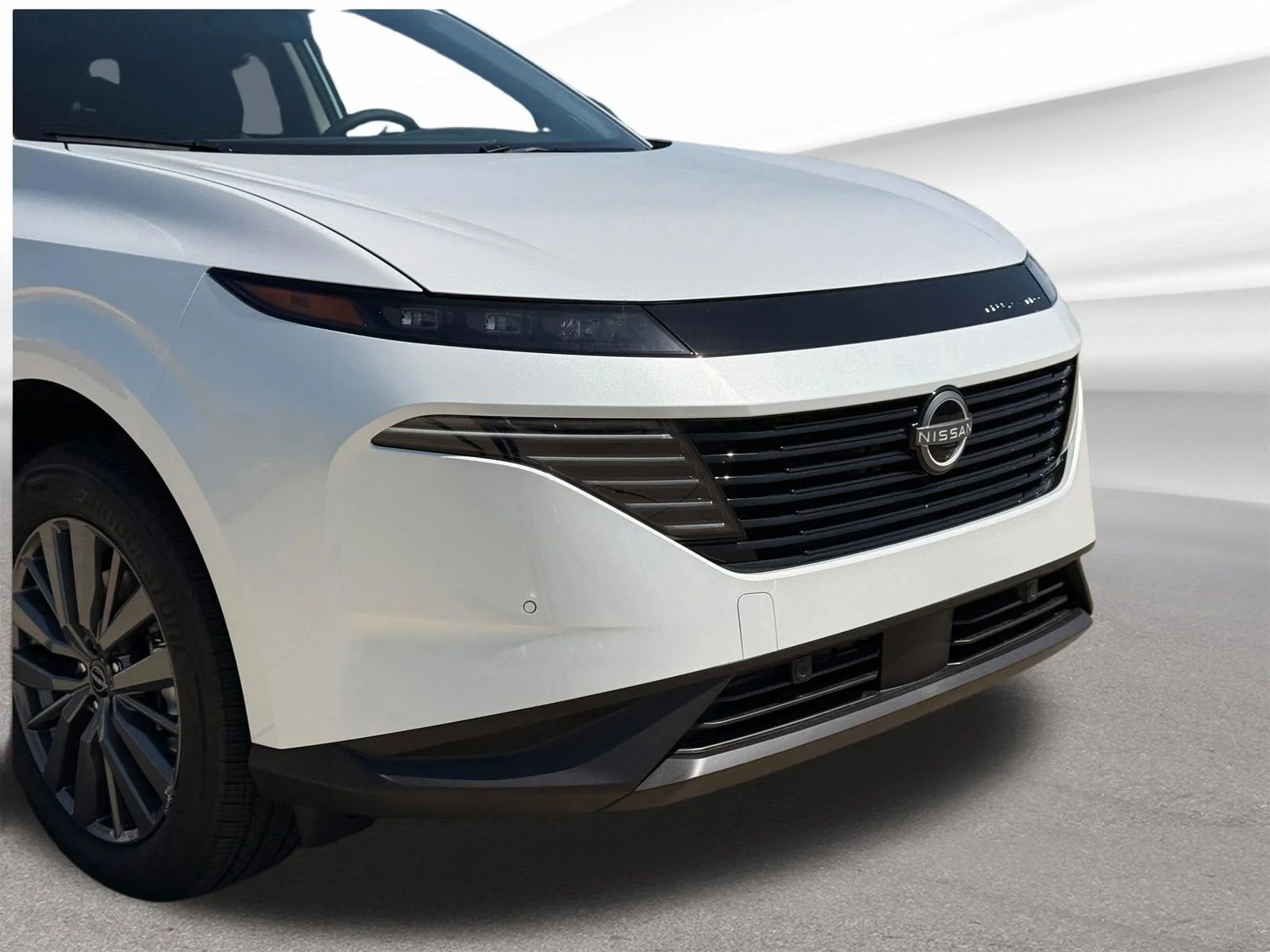 New 2026 White Pearl Nissan SL image 37