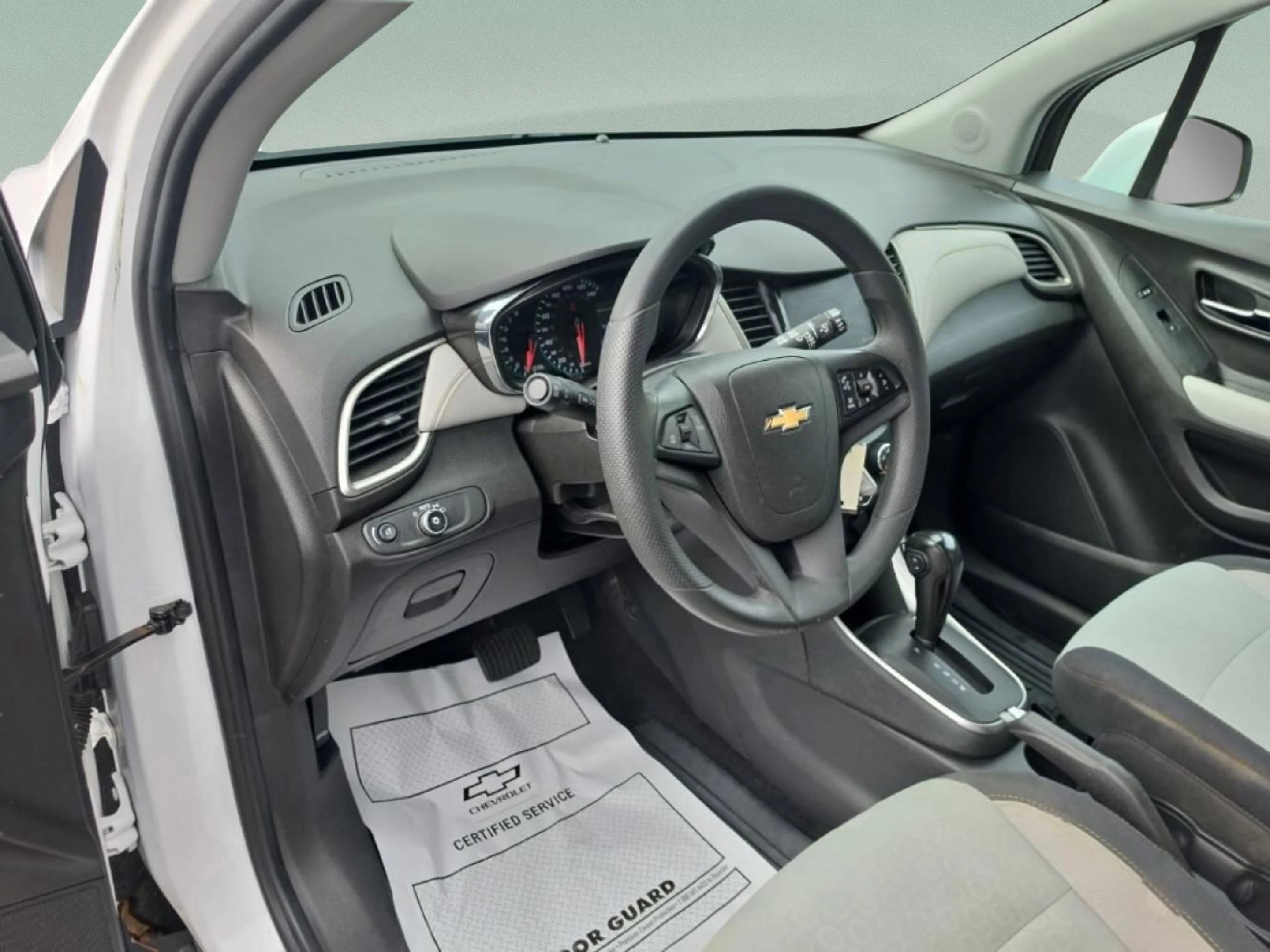Used 2020 SUMMIT WHITE Chevrolet LS image 17