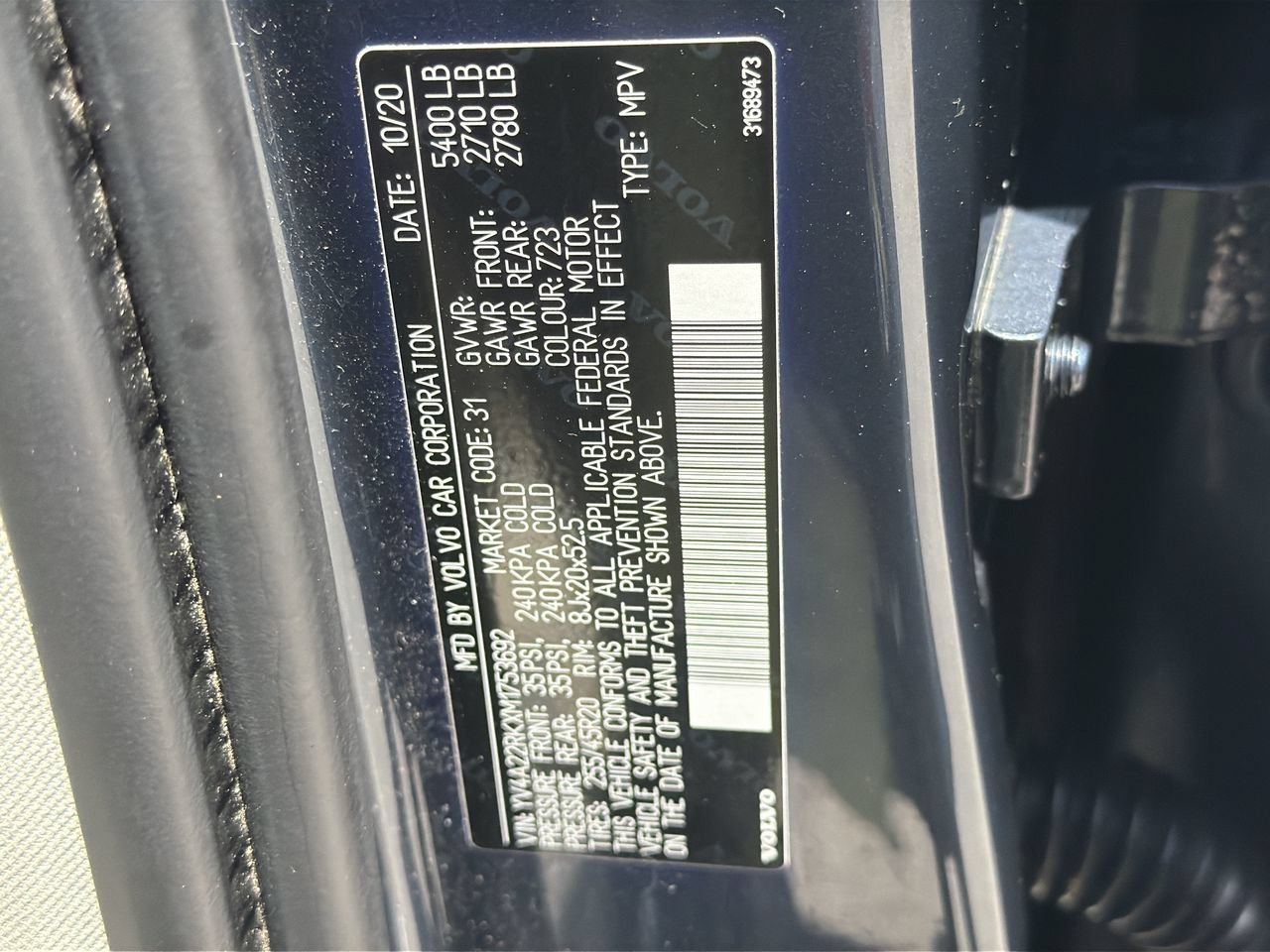 Used 2021 Denim Blue Metallic Volvo T6 Momentum image 36