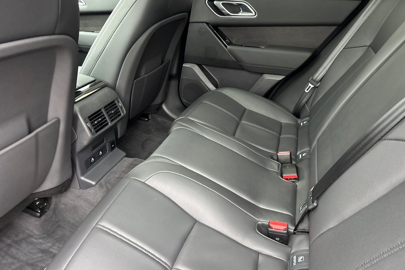 Certified Used 2026 Black Land Rover Dynamic SE image 12