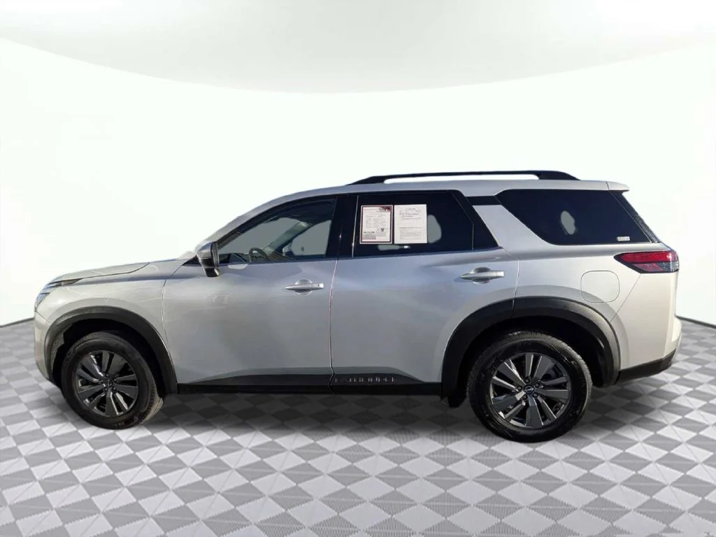 Certified Used 2024 Brilliant Silver Metallic Nissan SV image 6
