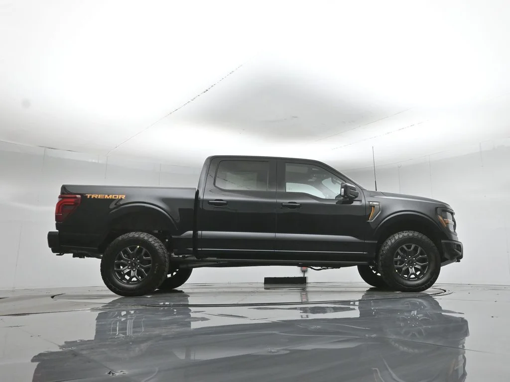 New 2026 Agate Black Metallic Ford Tremor image 53