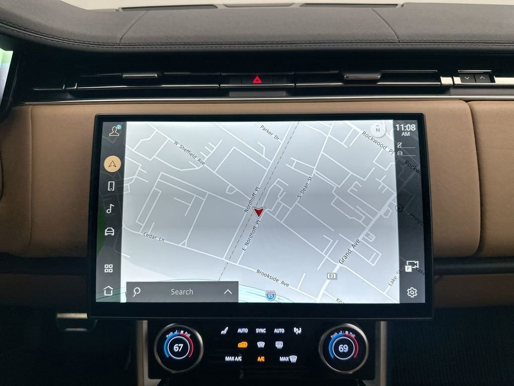 Used 2023 Santorini Black Metallic Land Rover SE image 29