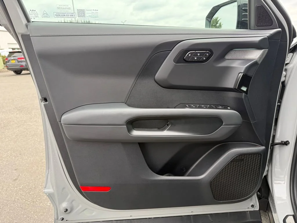 New 2027 Wolf Gray Kia X-Line SX image 17
