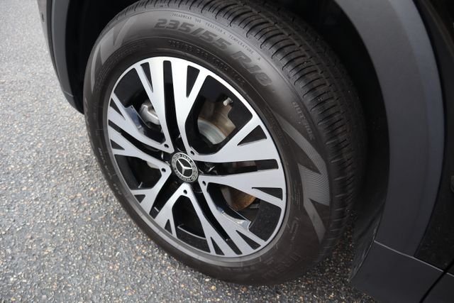 Certified Used 2024 Night Black Mercedes-Benz GLB 250 image 28