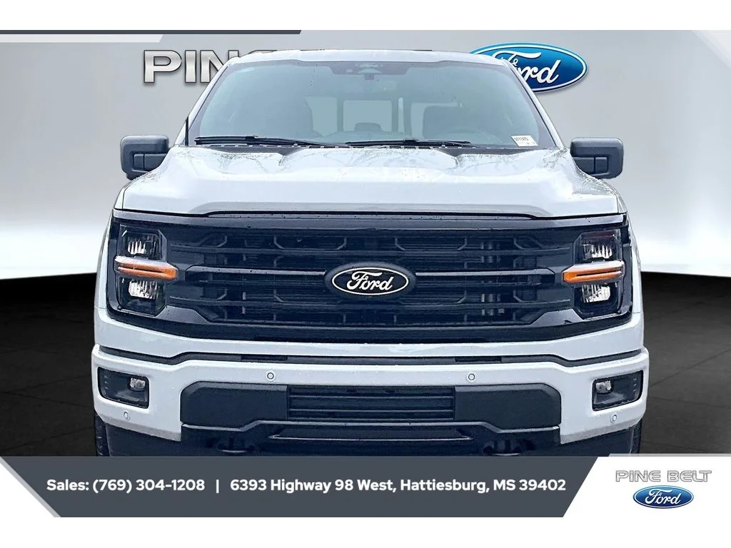 New 2026 Avalanche Ford XLT image 3