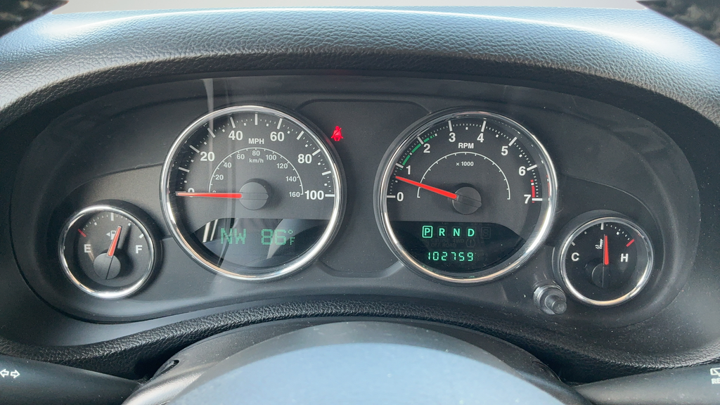 Used 2013 Black Jeep Unlimited Sport image 12
