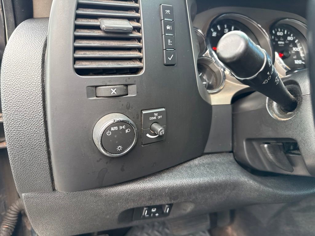 Used 2013 Stealth Gray Metallic GMC SLE image 25