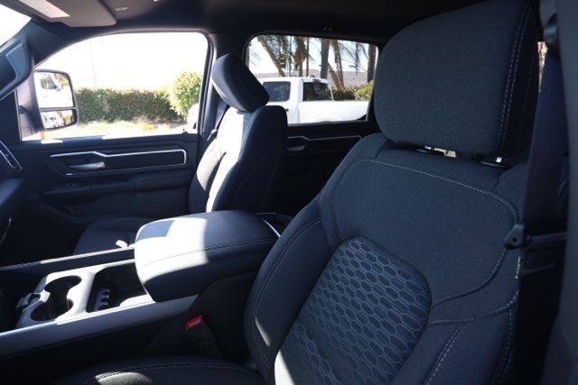 New 2026 Billet Silver Metallic Clear-Coat Exterior Paint RAM Big Horn/Lone Star image 14