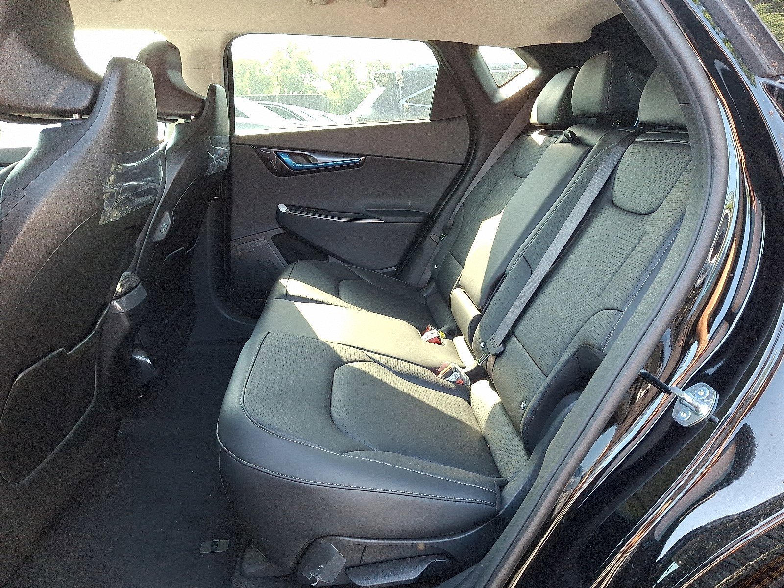 2025 Kia EV6 Wind - Photo 5