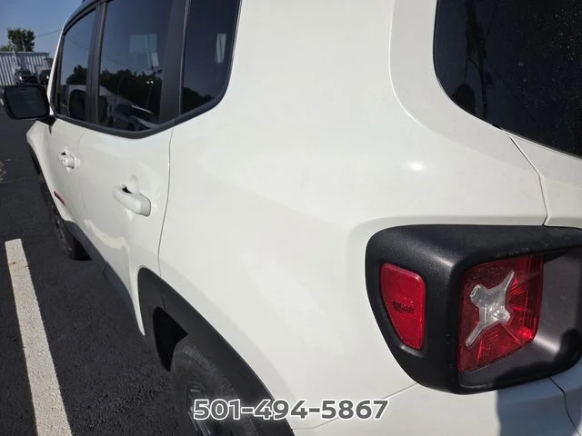 Used 2018 White Jeep Trailhawk image 7