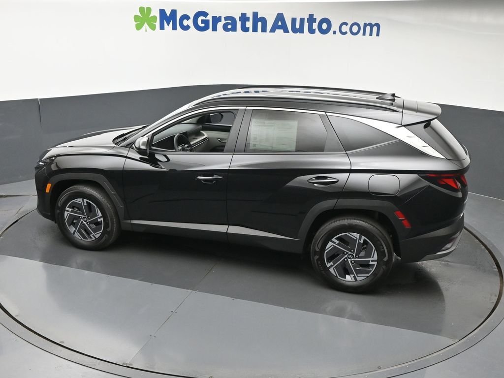 Used 2025 Gray Hyundai Blue image 25