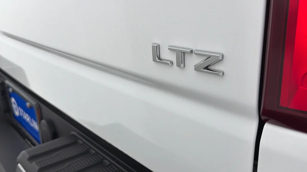 Used 2024 Summit White Chevrolet LTZ image 41
