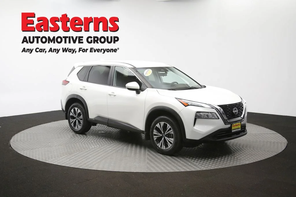 Used 2023 White Nissan SV image 48