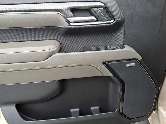 Used 2022 Beige Chevrolet ZR2 image 13