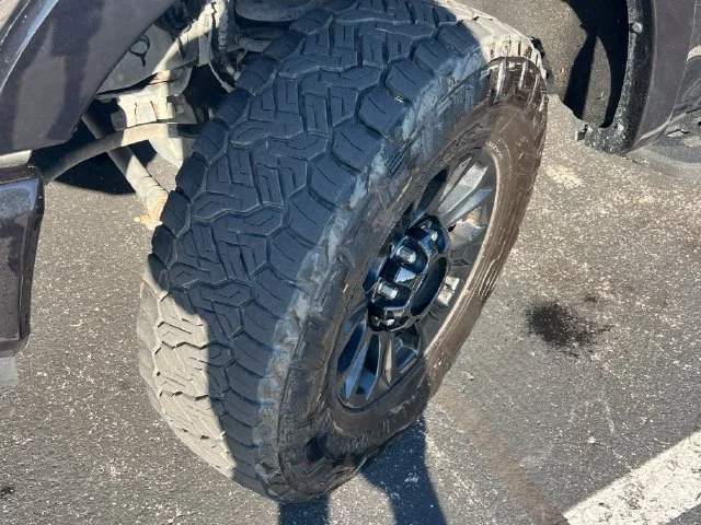 Used 2022  Ford  image 15