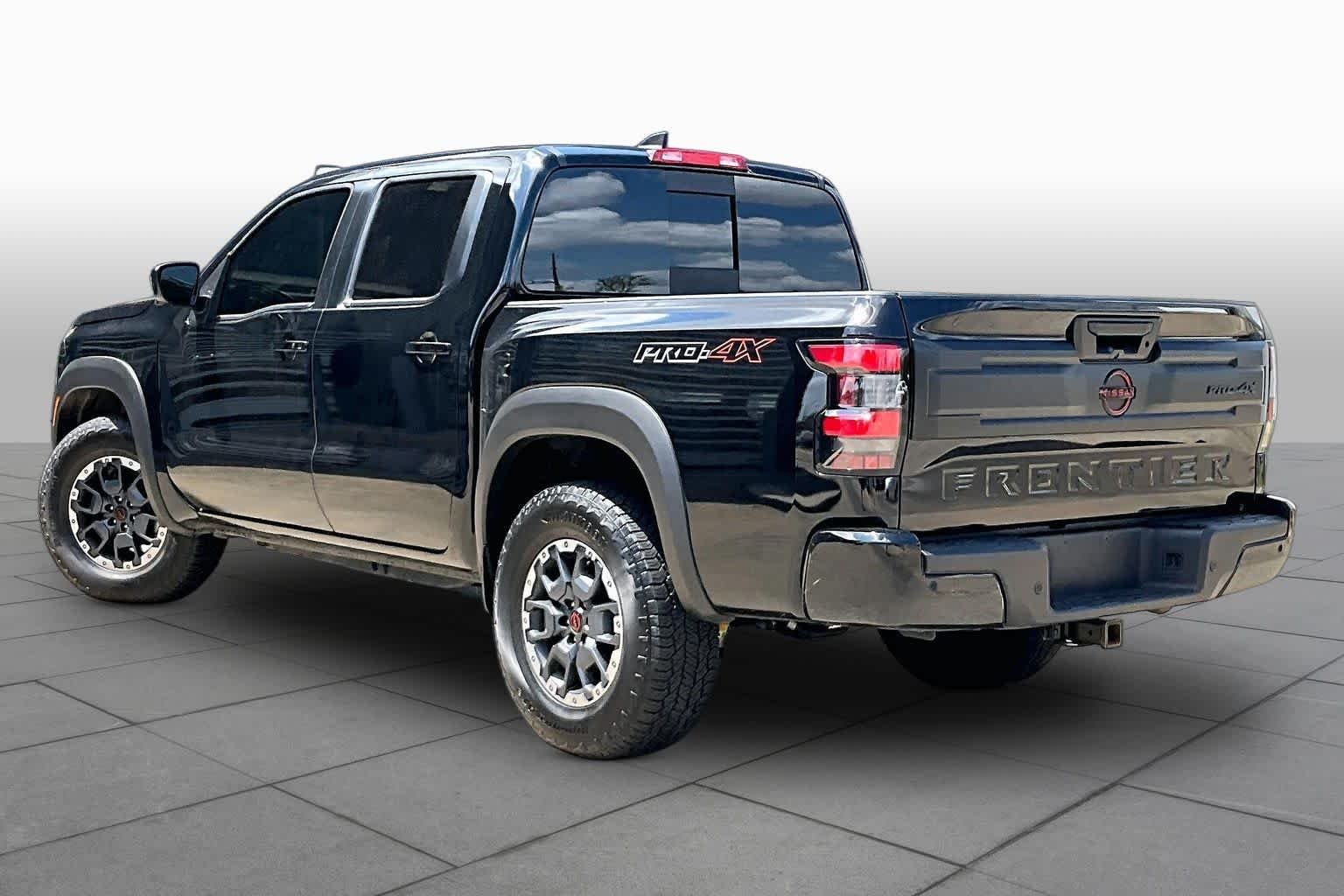 Used 2025 Super Black Nissan PRO-4X image 12