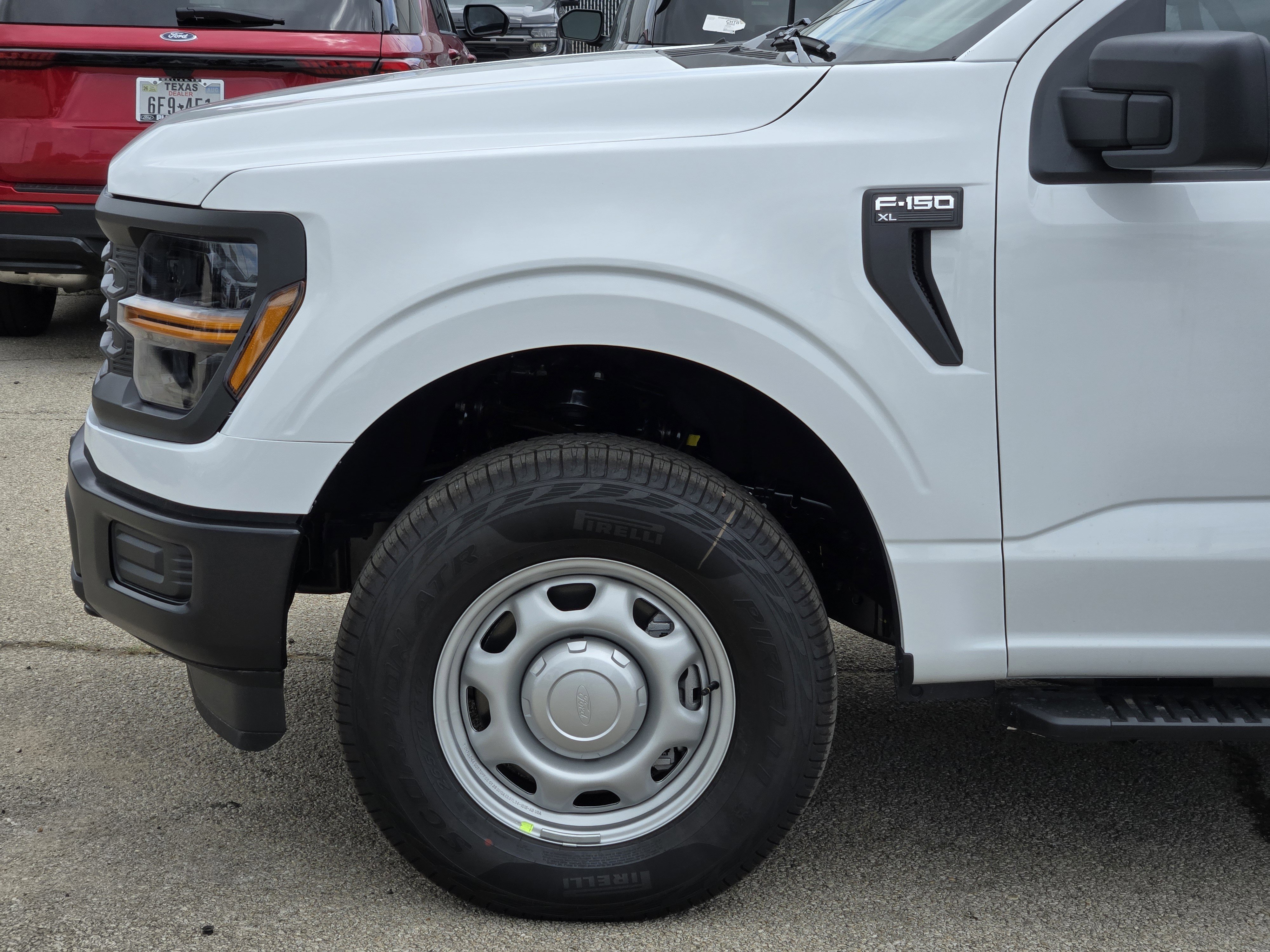 New 2026 Oxford White Ford XL image 6