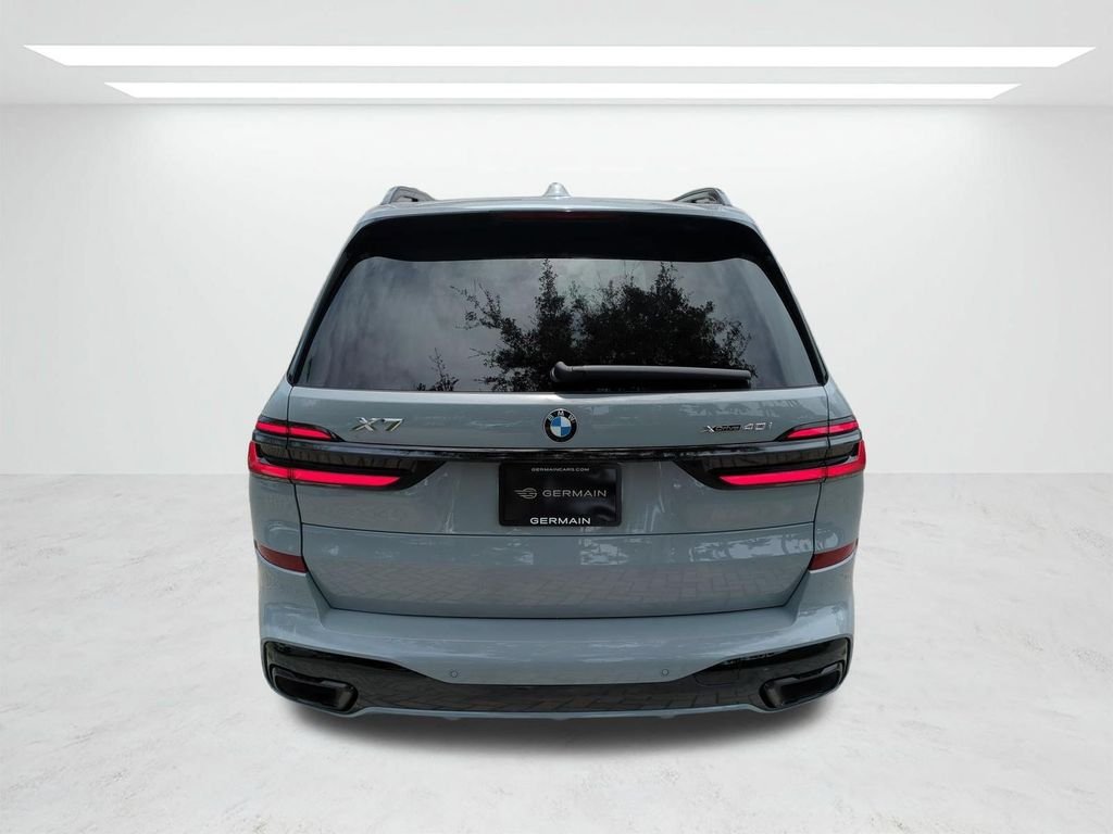 New 2027 Gray Metallic BMW xDrive40i image 5