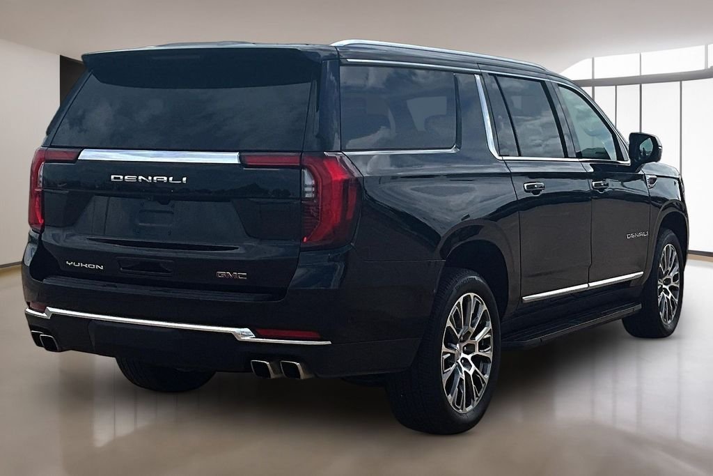 Used 2025 Black GMC Denali image 2