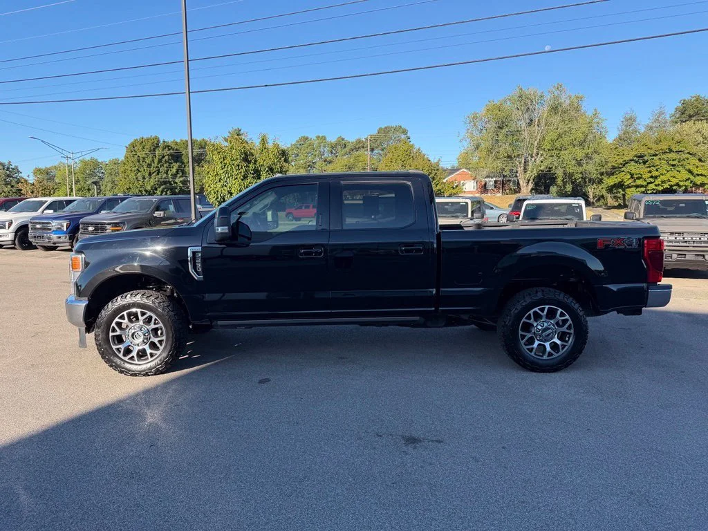Used 2022 Black Ford Lariat image 4