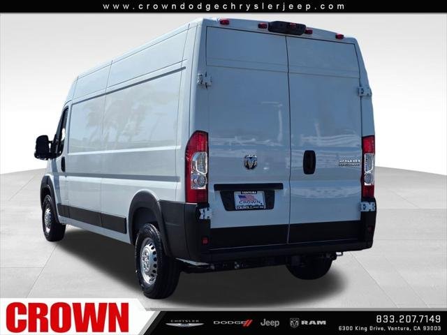 New 2026 Bright White Clear-Coat Exterior Paint RAM Tradesman image 7