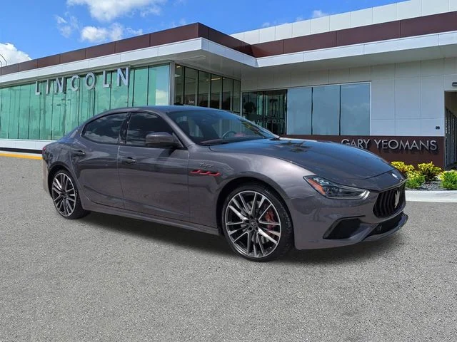 Used 2022 Gray Maserati Trofeo image 2