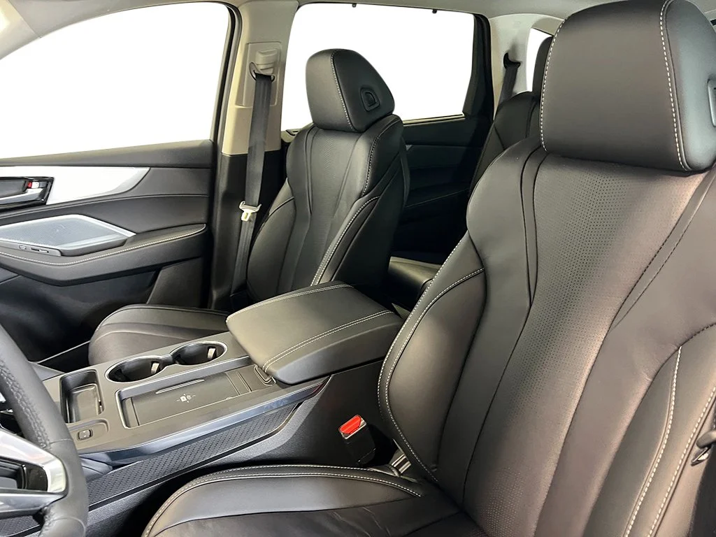 New 2026 Solar Silver Metallic Acura w/Technology Package image 14