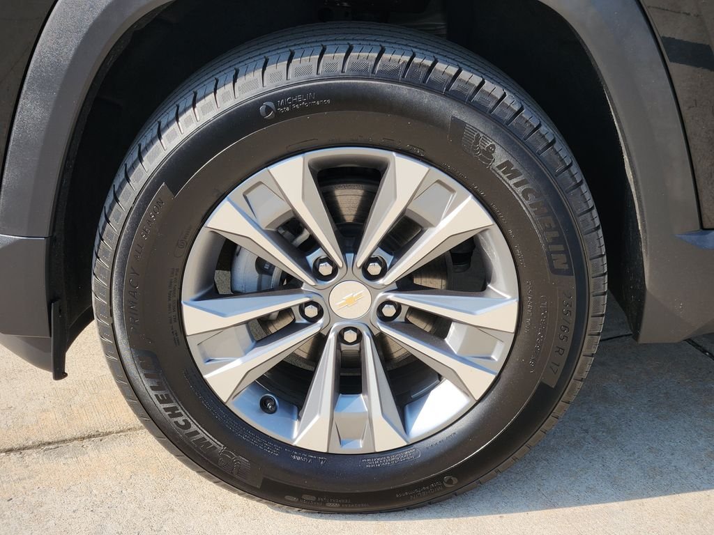 2025 Chevrolet Equinox LT - Photo 12