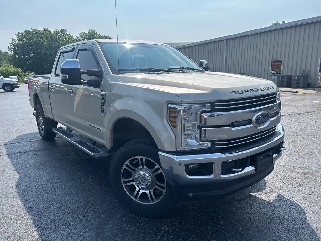 2018 Ford F-250 Lariat 4x4 Crew Cab 6-3/4' Box's photo