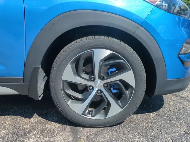 Used 2018 Blue Hyundai Limited image 9