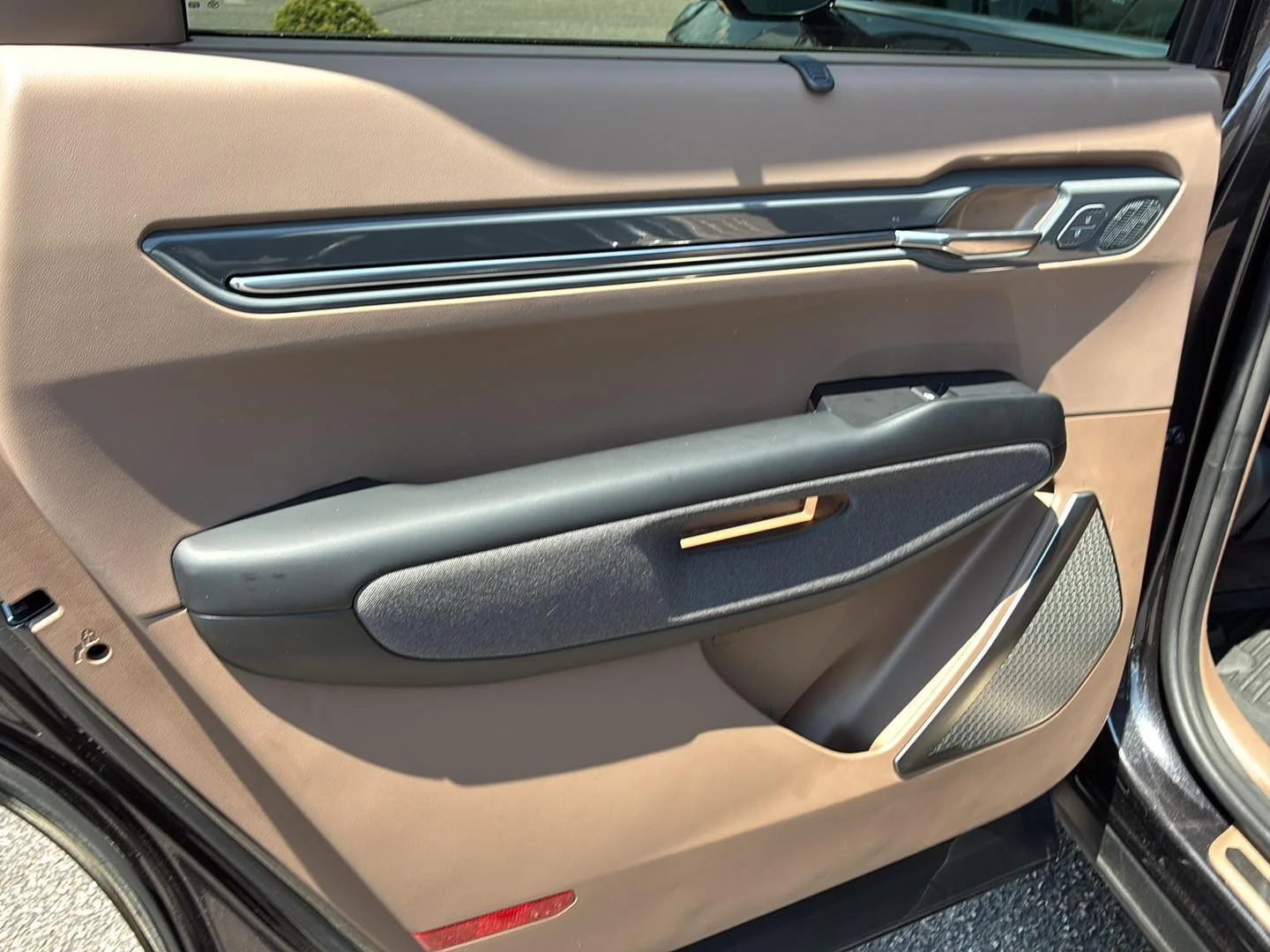 Used 2024 Panthera Metal Kia Land image 20