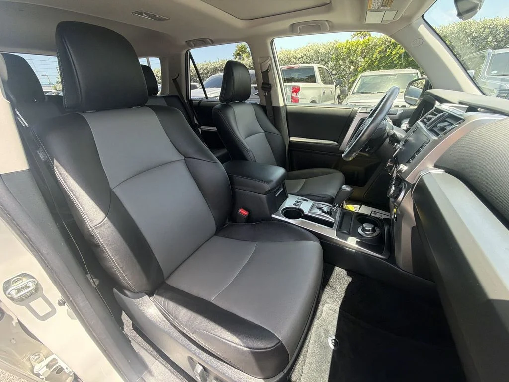 Used 2023 White Toyota SR5 Premium image 35