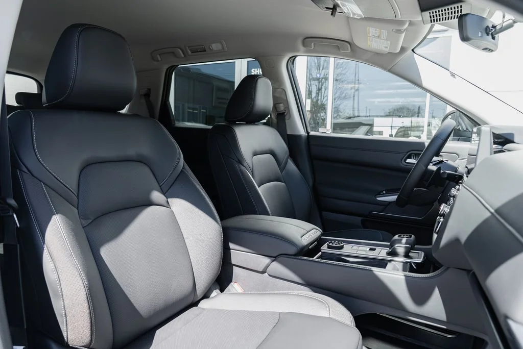 New 2026 Everest White Pearl TriCoat Nissan SL image 27