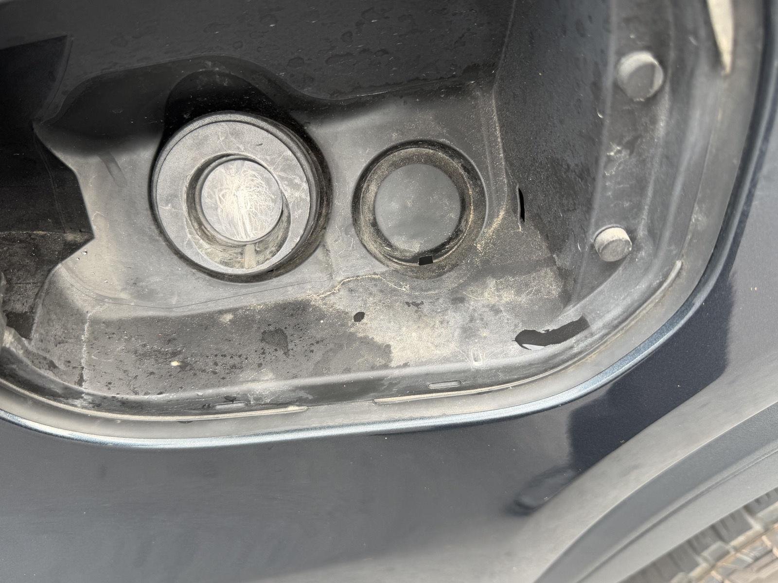 Used 2019 Dark Sky Metallic GMC SLE image 34