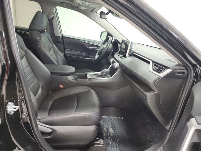2024 Toyota RAV4 XLE Premium - Photo 15